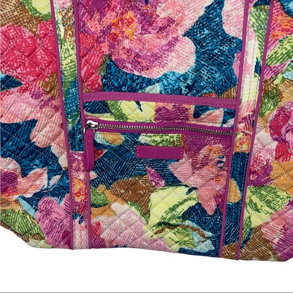 VERA BRADLEY RETIRED Superbloom Iconic Small Vera Tote NWT - Picture 3 of 8